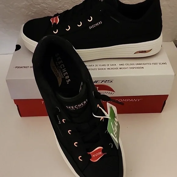 Skechers Arch Fit Arcade - Meet Ya There - Picture 11 of 14